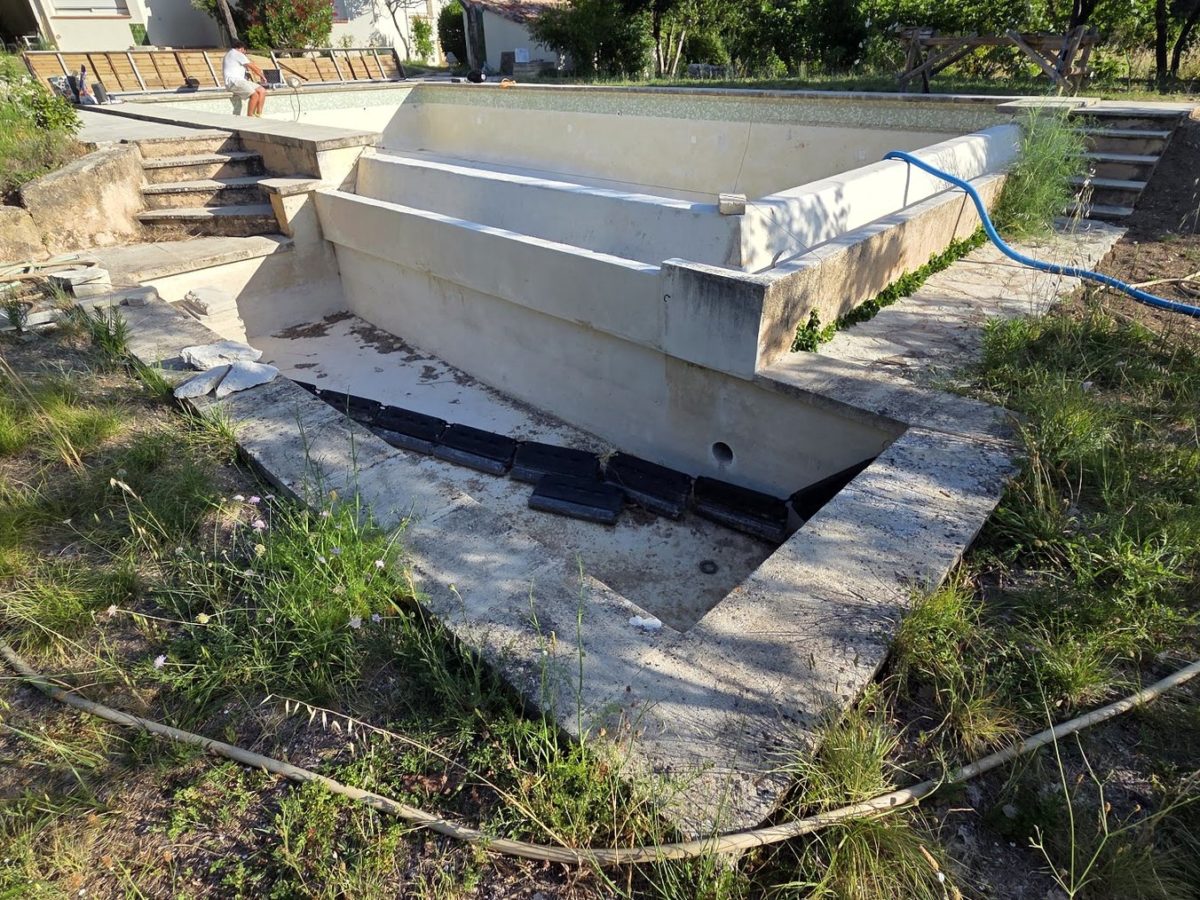 Rénovation d’un bassin à débordement sur deux niveaux