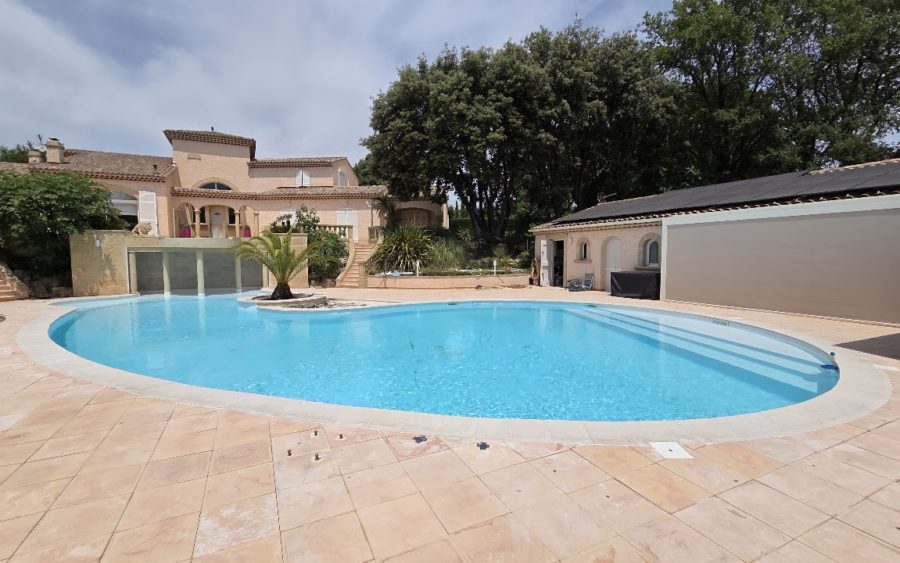 Rénovation complète d'une piscine Diffazur forme libre à Rognes